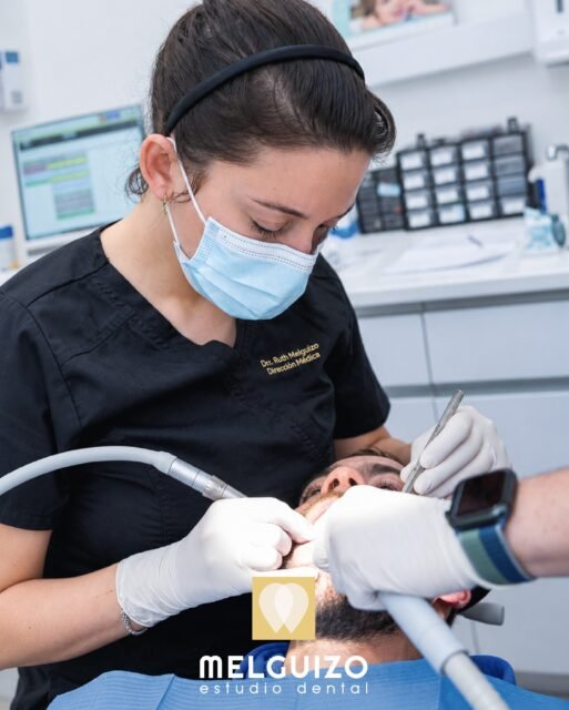 Hay gestos que transmiten confianza incluso antes de empezar un tratamiento. ✨

La Dra. Ruth Melguizo trabaja cada caso con precisión, experiencia y una atención completamente personalizada, cuidando tanto el resultado como el bienestar del paciente durante todo el proceso.

Porque una buena odontología también consiste en escuchar, acompañar y hacer que te sientas en buenas manos. 🤍

📍 Melguizo Estudio Dental
📲 Pide tu cita y descubre otra forma de cuidar tu sonrisa.

#MelguizoEstudioDental #DraRuthMelguizo #Odontología #SaludDental #CuidadoPersonalizado #AlcaláDeHenares
